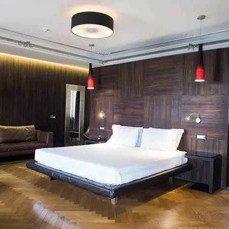 ホテル Diva Luxury