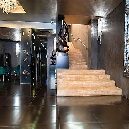 Diva Luxury