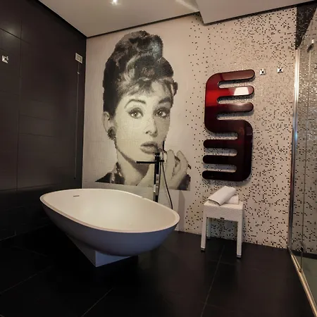 فندق Diva Luxury 4*