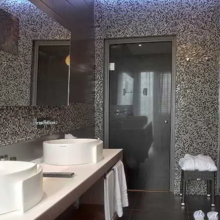Diva Luxury Hotell 4*